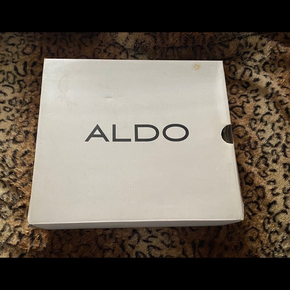 High Heels - Picture 2 of 3